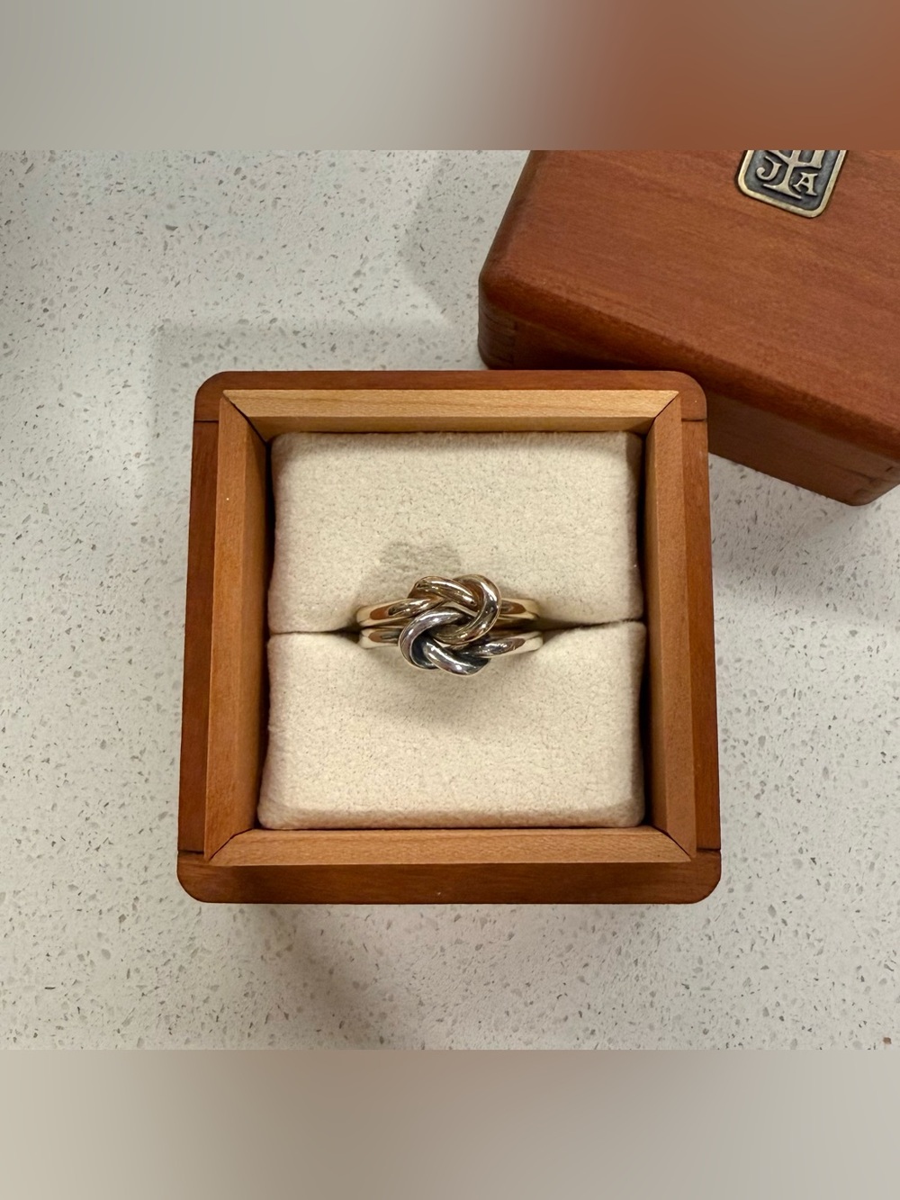 James Avery Original Lovers' Knot Ring 14K Yellow Gold Sterling Silver size 7.5